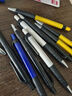 得力（deli）圆珠笔中油笔 0.7mm子弹头按动笔原子笔 办公用品 蓝色 12支/盒 6505 实拍图