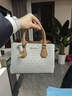MICHAEL KORS 迈克高仕 MK Camille 小号手提包单肩斜挎女包 香草白 / 棕色 149 实拍图