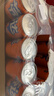 可口可乐（Coca-Cola）芬达Fanta 橙味汽水摩登罐碳酸饮料330ml*24罐 包装随机发 实拍图
