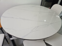 奥利克丝 亮光岩板餐桌椅组合 现代简约实木餐桌可伸缩折叠圆桌吃饭桌子 亮光雪山白-黑白框架轻奢皮椅款 1.35米 一桌六椅【12MM加厚岩板】 实拍图