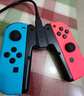 毕亚兹 Switch手柄握把充电器Joy-Con手柄充电器握把边冲边玩支持带壳使用-黑色 支持Switch/OLED全版本 实拍图