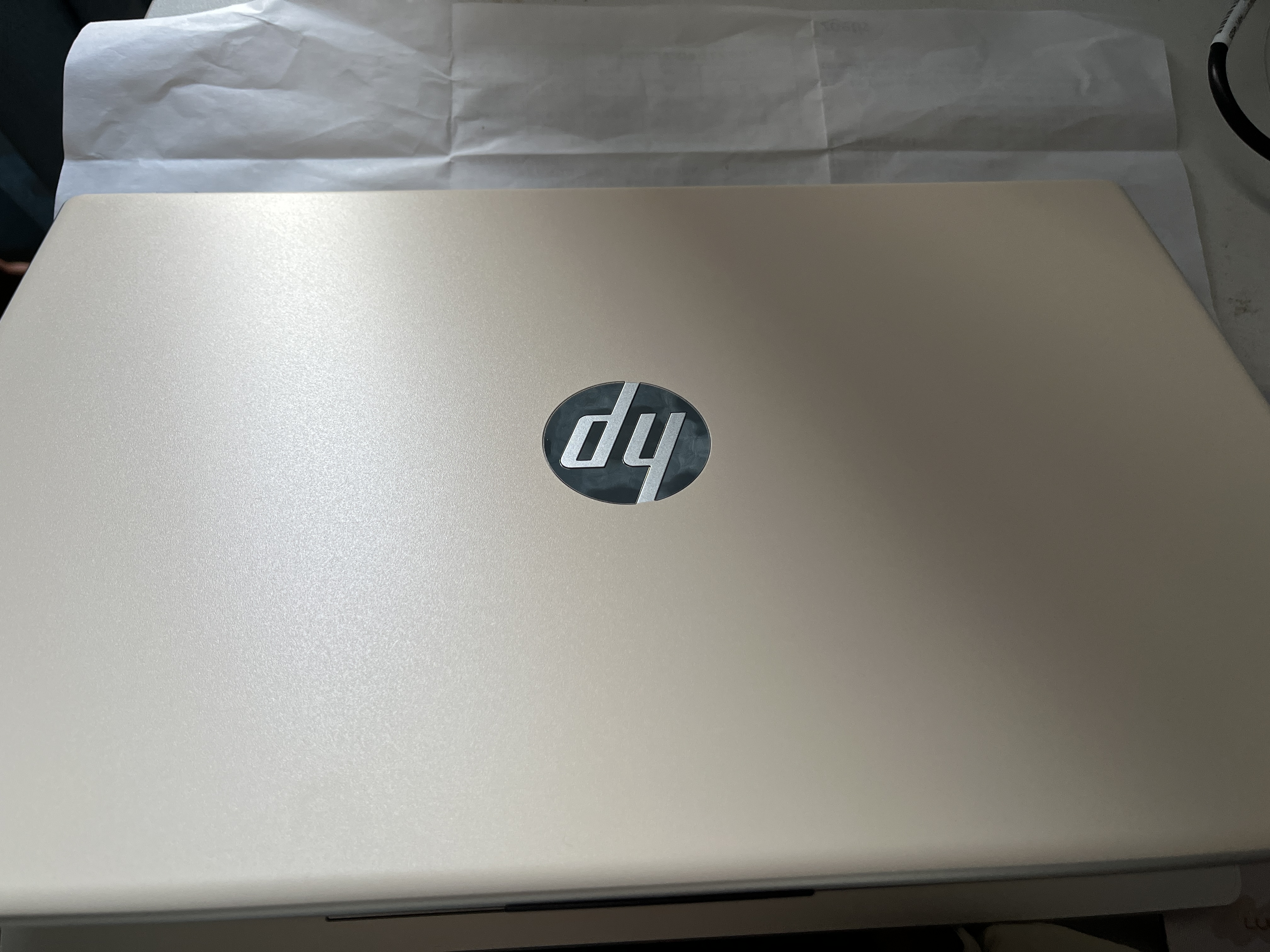 惠普（HP）星BOOK15笔记本电脑 超轻薄便携大屏小新品商务办公本学生游戏手提本电脑 锐龙版 奶油黄 R5-7520U/16G/512GB 实拍图