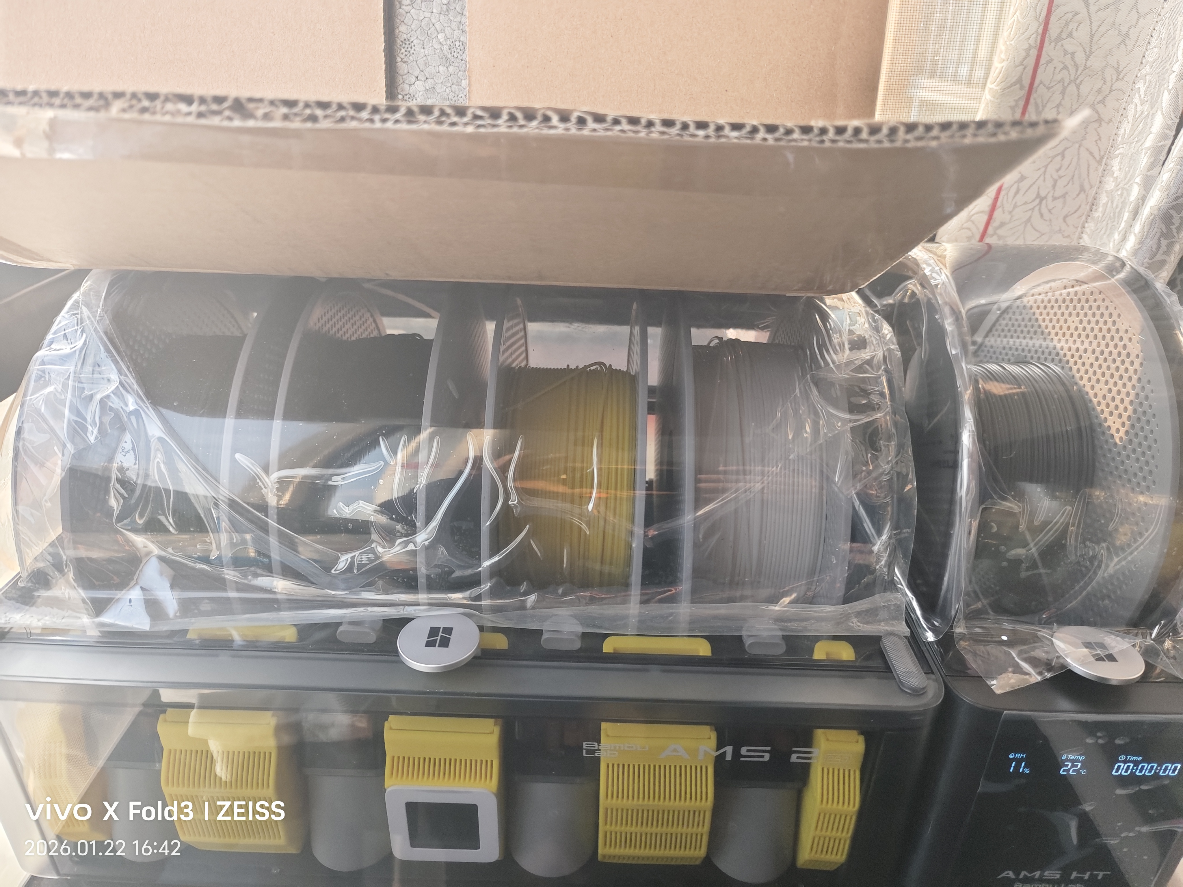 拓竹PLA-CF碳纤增强 3D打印耗材 高强度碳纤维复合材料 RFID智能参数识别 Burgundy Red勃艮第红14200 含料盘 实拍图