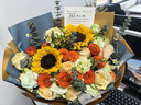 艾斯维娜鲜花速递向日葵混搭花束生日礼物全国同城配送 向日葵香槟韩式花束 实拍图
