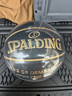 斯伯丁（SPALDING）篮球7号TF黑金掌控系列室内外通用防滑耐磨赛事专用七号篮球 实拍图