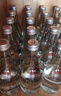 依云（evian）天然矿泉水法国进口弱碱性水玻璃瓶整箱饮用水小瓶 330mL*20瓶/箱【玻璃瓶无气】 实拍图