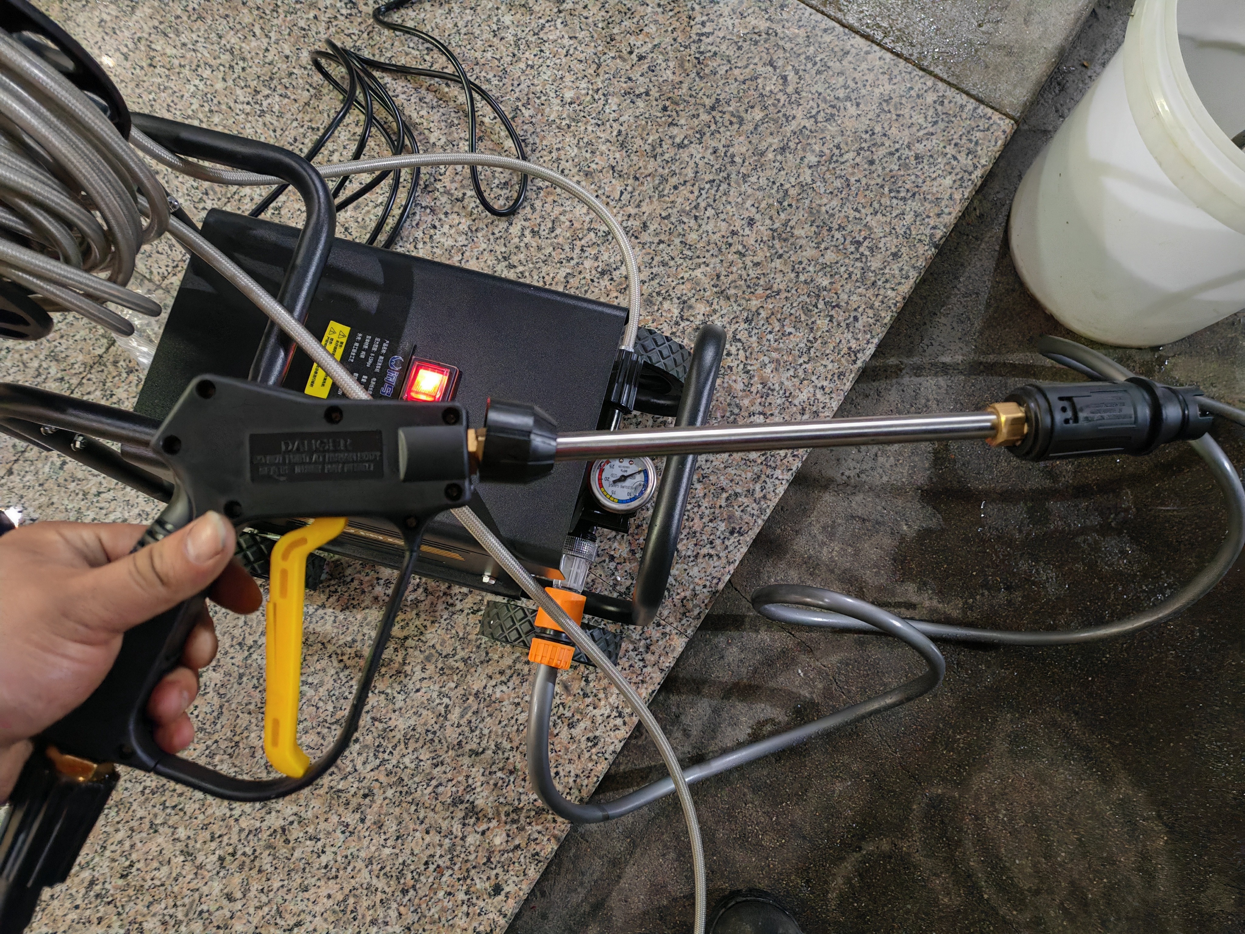 闲鸟洗车机高压水枪220V大功率家庭用商用强力清洗机电动刷车泵神器 6800W 鼎配款滚轴收纳23米管长水枪丨家商两用 鼎配工学泵头+德系感应电机+洗车礼包 实拍图