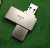 爱国者（aigo）128GB USB3.2 U盘 高速办公电脑u盘  读速220MB/s 可定制金属优盘 大容量存储U盘 U330系列 实拍图