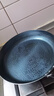 轩铁匠章丘平底煎锅老式手工锻打无涂层传统铁锅烙饼牛排不粘锅熟铁家用 鱼鳞木把锅【单锅】 28cm 实拍图
