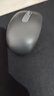 罗技（Logitech）M196 无线蓝牙鼠标 办公鼠标 笔记本商务办公家用 小巧便携 对称手型 石墨灰 实拍图