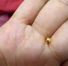 喜上眉梢【喜上眉梢】999足金蹦迪镭射散珠黄金3D硬金超闪足球珠圣诞礼物 0.4g 4mm黄金蹦迪珠 约3颗 实拍图