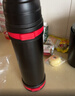 恩尔美（nRMEi）保温壶杯大容量户外316不锈钢热水瓶便携车载暖水壶保温杯大容量 金质黑【3斤水/背带/316】1.5L 实拍图