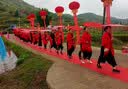 北罗中国红围巾定制印字logo刺绣企业年会庆典同学聚会大红色羊绒围脖 【18.9元/200*70cm】金标大红围巾-230g 均码 【联系客服买十送一】 实拍图