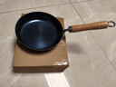 章丘铁锅手工小平底辅食锅煎锅烤肉锅煎蛋锅无涂层物理不粘锅炒锅平底锅 烤蓝木把 20cm 实拍图