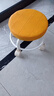 【京喜甄选】椅子万向轮美缝凳子带轮旋转擦地矮凳美甲修脚凳滑轮 儿童凳-橘色款 实拍图