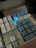 达尔优（dareu）EK815机械合金版键盘 有线键盘  电竞游戏键盘 多键无冲108键单光 女生 白色蓝色 茶轴 实拍图