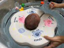 iuu婴儿游泳桶免安装 儿童洗澡桶 可折叠泡澡桶家用新生儿游泳池浴桶 【免安装-透明】巨无霸+游泳圈 母婴级面料，耐磨稳固防变形 实拍图