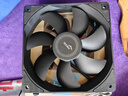 先马（SAMA）平头哥V2 入门级FDB轴承风扇 12CM机箱散热风扇/1800转速PWM/4Pin调速/大风量/低噪音/8减震垫 实拍图