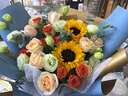 艾斯维娜鲜花速递向日葵混搭花束生日礼物全国同城配送 向日葵香槟韩式花束 实拍图