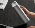 京东京造 保温杯 纯钛弹盖随行【内外纯钛】男女士水杯子 灰色 500ml 实拍图