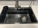 奈田（NTNO）厨房水槽大单槽洗菜盆一体盆304不锈钢加厚5.0压纹耐磨集渣洗碗槽 枪黑集渣大单槽+三挡抽拉龙头 75*46cm【台控下水-加厚5.0】 实拍图