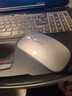 SUOYING【TOP榜第一名】无线鼠标蓝牙静音可充电办公无限声笔记本电脑平板游戏适用小米华为荣耀联想苹果 加强【加强续航丨可充电丨静音按键丨蓝牙三模】银色 适用华为苹果小米惠普华硕联想荣耀macbo 实拍图