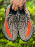 阿迪达斯Yeezy350透气椰子男女休闲鞋HQ7045 42 实拍图