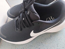 耐克NIKE男子跑步鞋REVOLUTION 7运动鞋FB2207-001黑白43 实拍图