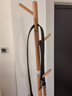 稳纳衣帽架 衣架落地 实木挂衣架 阳台卧室衣服架 原木色三角款3176Q 实拍图
