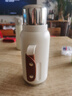 爱仕达（ASD）保温杯316不锈钢大容量户外运动水杯壶男女便携茶杯RWS10P29WG-W 实拍图