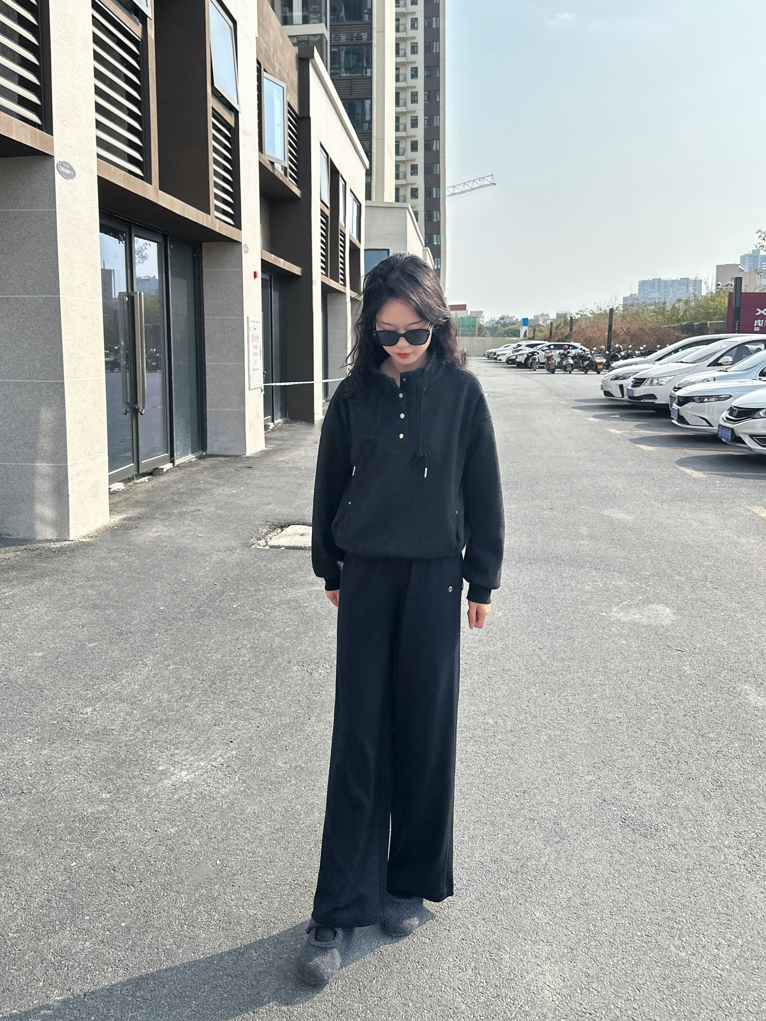 李宁C位裤速干运动裤女子春秋季裤子亲肤软糯直筒百搭阔腿裤休闲卫裤 【26新款亲肤抗菌】直筒-微喇-黑(390款)-1 M (女165) 实拍图