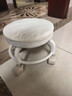 【京喜甄选】椅子万向轮美缝凳子带轮旋转擦地矮凳美甲修脚凳滑轮 儿童凳-米白色款 实拍图