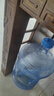 拜杰水桶手提式纯净水桶户外塑料茶水桶饮水桶矿泉水大桶储水桶大容量 19L 【加厚PC全新料】+1个备用盖 实拍图