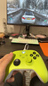 XBOX微软Xbox Series S/X无线Xbox手柄 XSS XSX 蓝牙游戏手柄 PC电脑 Xbox手柄 电光黄【送线/摆架】 实拍图