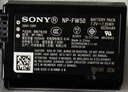 索尼（SONY）【3C认证标志】NP-FW50 索尼微单相机 原厂原包装 充电电池（适配ZV-E10一代及A6400/6100/6000） 实拍图