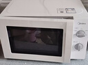美的（Midea）【给老家送年货东哥同款】快捷微波炉 家用小型 360°转盘加热 旋钮操控 易洁内胆（M1-L213B） 实拍图