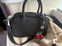 裘真【明星推荐】宽宽包植鞣牛皮休闲斜挎包手提保龄球包女 黑色 实拍图