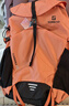 探路者（TOREAD）登山背包户外通勤徒步旅行包轻便环保20L大容量减压书包 落霞橙 实拍图