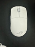 ROG龙鳞Ace Mini 无线三模游戏鼠标 AimPointPro光学传感器 专业电竞手型 支持无线8K轻量化49g月耀白 实拍图