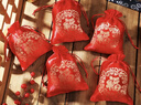新新精艺新年装饰品福袋挂件春节糖果袋礼物袋子包装袋红色抽绳袋10个装 实拍图