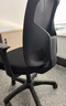 得力（deli）91026扶手可翻折电脑椅 旋转头枕可调节腰靠办公椅 人体工学 黑色 实拍图