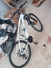 永久山地自行车26英寸21速碟刹款减震前叉男女式成人学生城市越野单车 21速24英寸钢架线碟 白色 实拍图