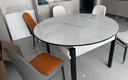奥利克丝 亮光岩板餐桌椅组合 现代简约实木餐桌可伸缩折叠圆桌吃饭桌子 亮光雪山白-黑白框架轻奢皮椅款 1.35米 一桌六椅【12MM加厚岩板】 实拍图