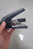 得力（deli）钢制耐用办公订书机套装(订书器 起钉器 订书钉) 附5640枚订书钉 黑色0359 实拍图