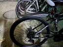 EG7山地自行车成人学生变速越野单车双减震赛车26寸青少年男女 辐条【加厚防滑轮-更安全】黑白 26寸21速【适合：160-180CM】 实拍图