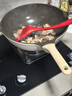 炊大皇钛盾炒锅 麦饭石色不粘锅多功能少油烟炒菜锅平底锅32cm 实拍图