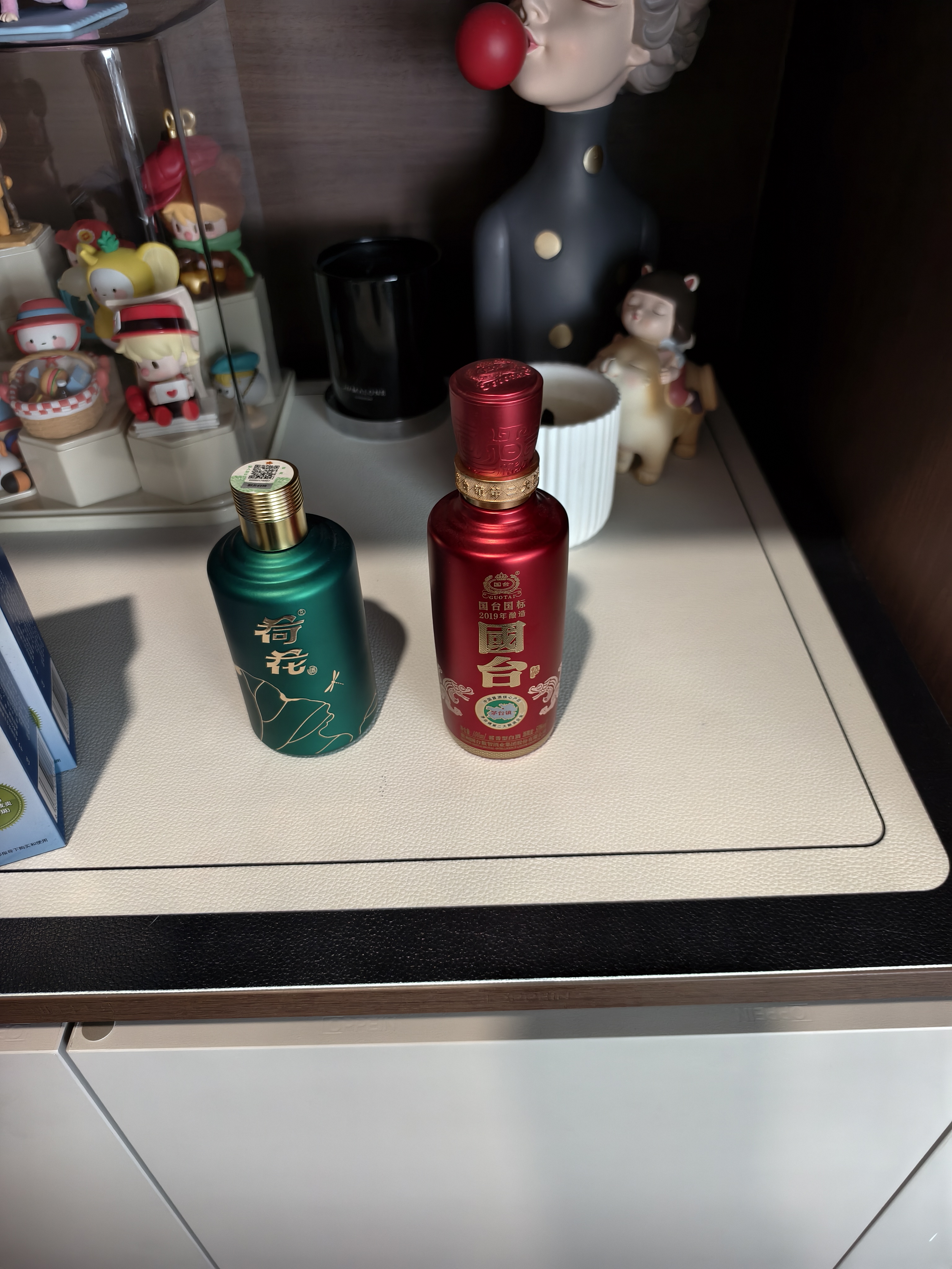 荷花 墨玉小酒 酱香型白酒 53度 100ml 单瓶装（裸瓶装介意者勿拍） 实拍图