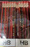 中华【热门商品】 经典红黑抽条学生办公书写HB铅笔六角 小学生专用 48支/盒 儿童节礼物 6151 HB 实拍图