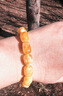 欧采妮（OUCERNY）蜜蜡手串天然原矿琥珀原石手链原形不规则单圈手饰女款10-12g 实拍图