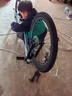 EG7山地自行车成人学生变速越野单车双减震赛车26寸青少年男女 辐条【升级减震 轻量铝架】黑蓝 24寸24速【适合：145-165CM】 实拍图
